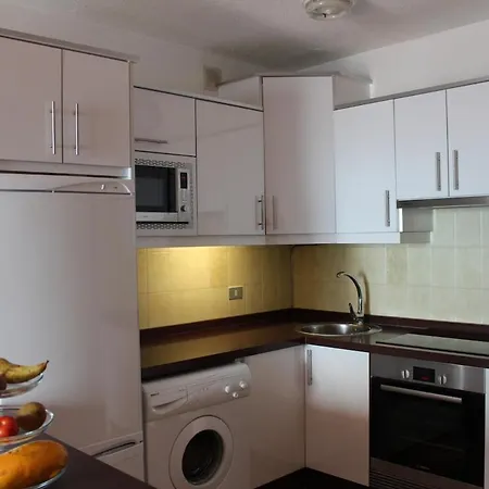 Apartmán Tenerife, Playa La Arena A 300 Metros, Wi-fi Gratis Puerto de Santiago (Tenerife)